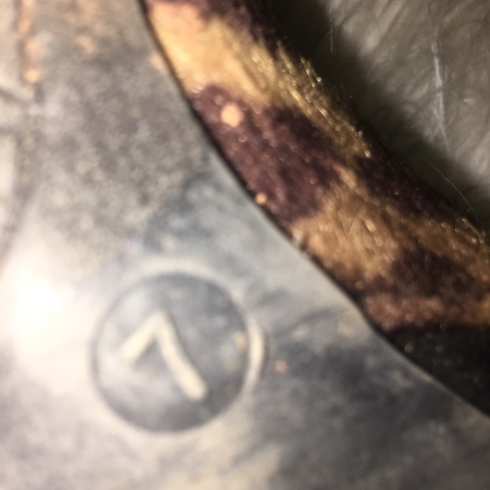heels - Picture 2 of 2